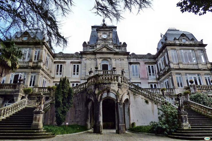 Pazo de Lourizán / De juantiagues -  CC BY-SA 2.0, https://commons.wikimedia.org/w/index.php?curid=41952526