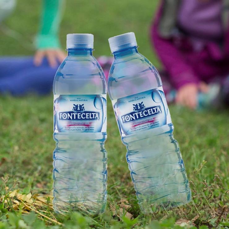 Botellas de auga  
