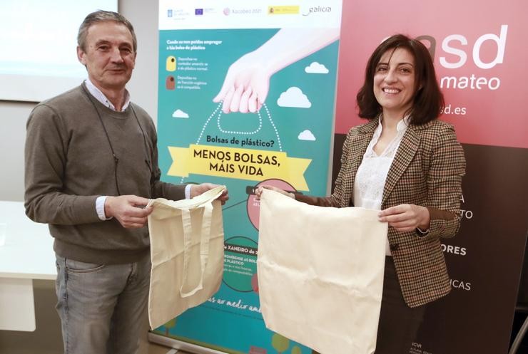 A Xunta impulsa dous concursos de deseño de bolsas de tea para concienciar sobre o uso de plásticos. XUNTA / Europa Press
