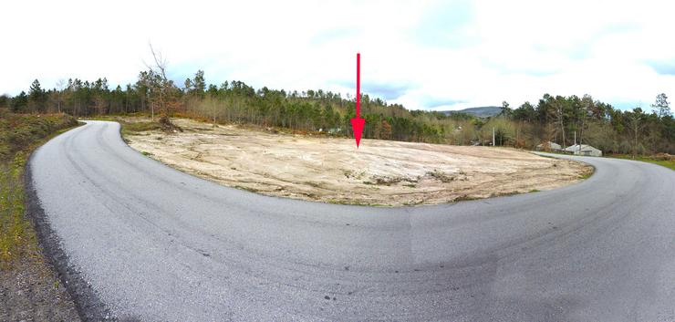 Os danos en tumbas neolíticas no Irixo (Ourense) foron causados ao facer 'cortalumes e camiños' en monte comunal. GARDA CIVIL 