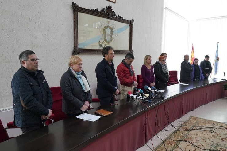 O Concello de Pontecesures (Pontevedra) garda un minuto de silencio pola morte dunha parella de galegos en Sry Lanka. Europa Press - Europa Press 