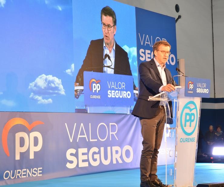 Feijóo recrimina a Sánchez que 'non merece ser presidente cuns partidos que non cren en España' 