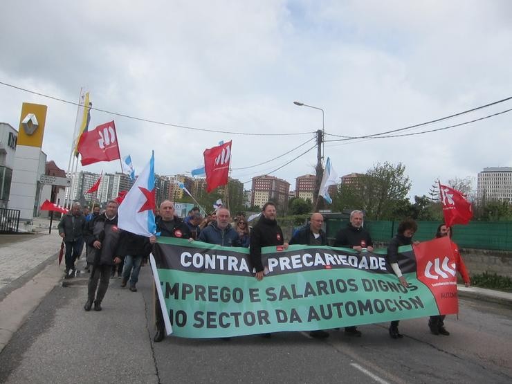 Traballadores maniféstanse en Vigo para reclamar unha modernización do sector da automoción e melloras laborais / Europa Press