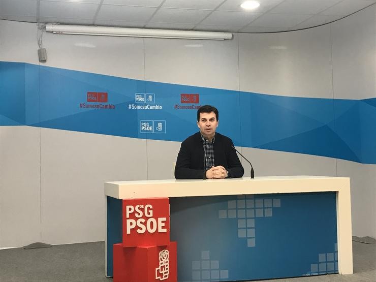 Gonzalo Caballero confirma que entrará na Cámara galega cando Abel Losada t / Europa Press