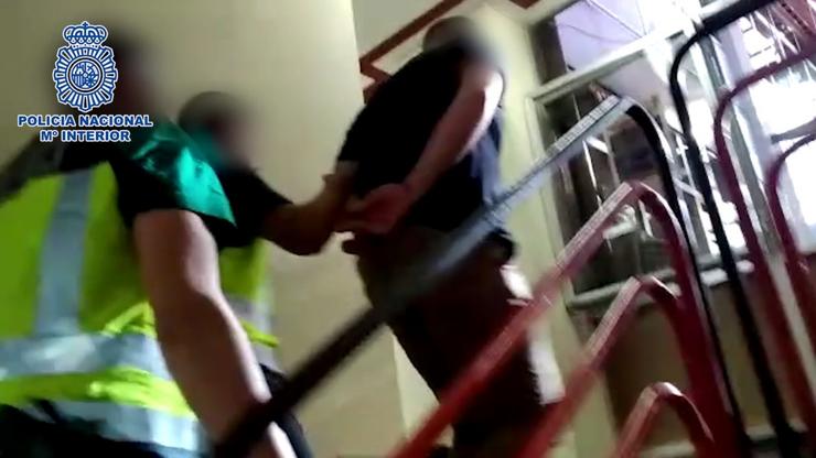 VÍDEO: Sucesos.- Detido un home que se facía pasar por enfermeiro para traballar en centros de xeriatría. POLICÍA NACIONAL 