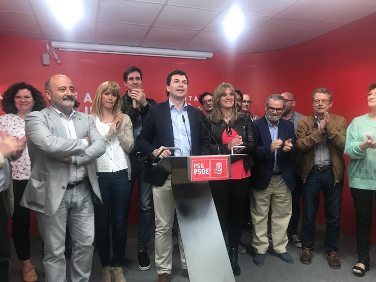 26M.M.- Gonzalo Caballero Celebra Un 'Novo Triunfo' Do Psdeg: 'Queremos Ser O Futuro Dos Galegos'
