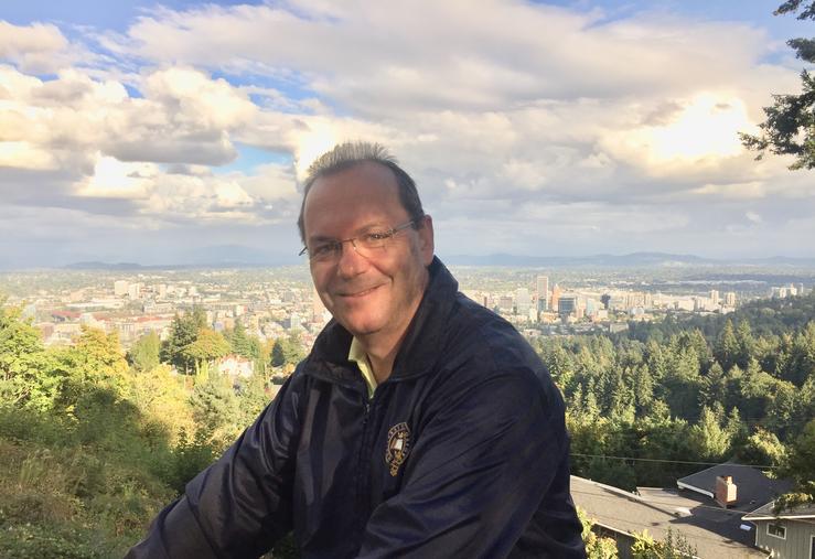 No outeiro da Pittock Mansion, en Portland