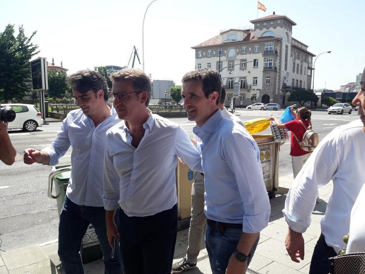 Casado, Feijóo e Diego Calvo, na Coruña. EUROPA PRESS - Arquivo 