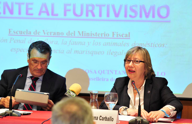 A conselleira do Mar, Rosa Quintana, nunha campaña contra o furtivismo 