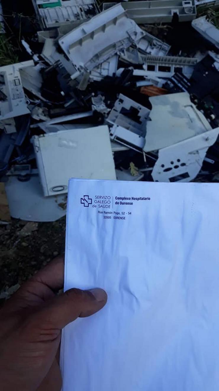 Residuos atopados no Concello Ourensán de Rairiz de Veiga 