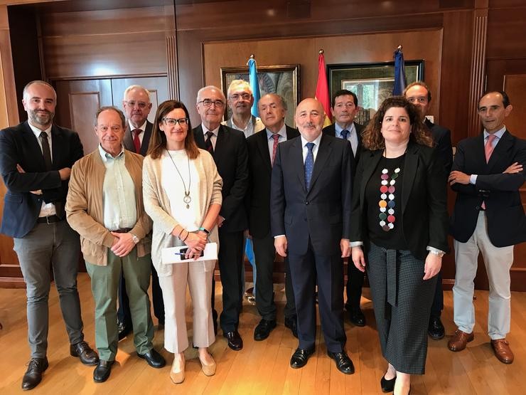 O delegado do Goberno en Galicia, Javier Losada, coas autoridades marítimas do Estado na Comunidade.. DELEGACIÓN DO GOBERNO EN GALICIA 