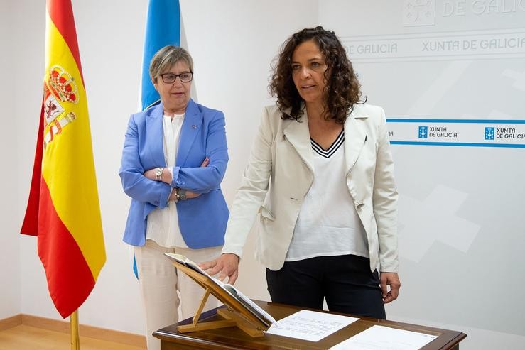 A conselleira do Mar, Rosa Quintana, preside a toma de posesión da nova presidenta de Portos de Galicia, Susana Lenguas 