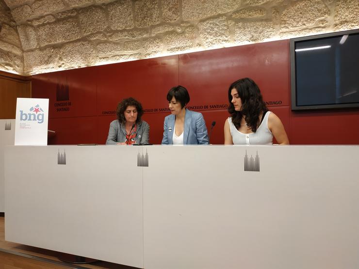 De esquerda a dereita, Goretti Sanmartín, Ana Pontón e Navia Rivas.. PEDRO DAVILA-EUROPA PRESS 