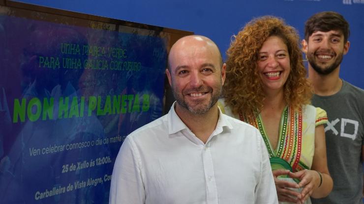 O portavoz de En Marea, Luís Villares, e os membros da coordinadora Ana Seijas e Adrián Dios, na presentación dos actos do Día de Galicia 