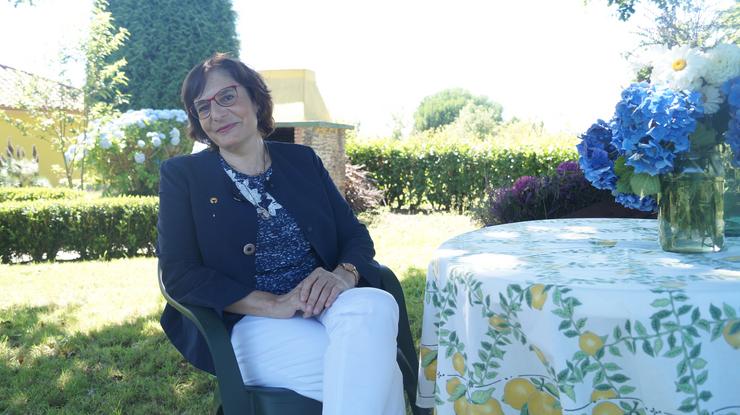 Marina Blanco Aparicio, nun recuncho da súa casa en Albixoi (Mesía) / Uxía Iglesias