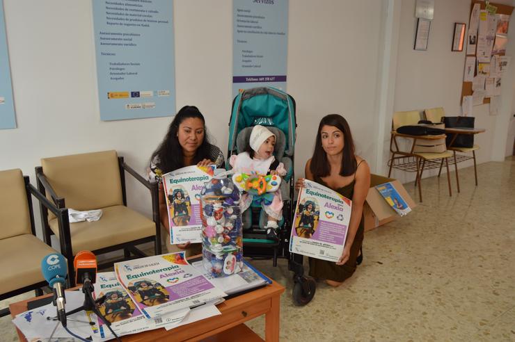 Unha campaña necesita máis de 4.000 quilos de tapóns para pagar sesións de equinoterapia a un bebé con parálise. FUNDACIÓN AMIGOS DE GALICIA - Arquivo / Europa Press