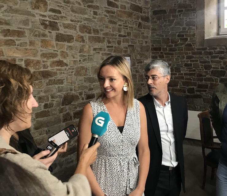 A conselleira de Política Social, Fabiola García, visita a residencia Porta do Camiño. 