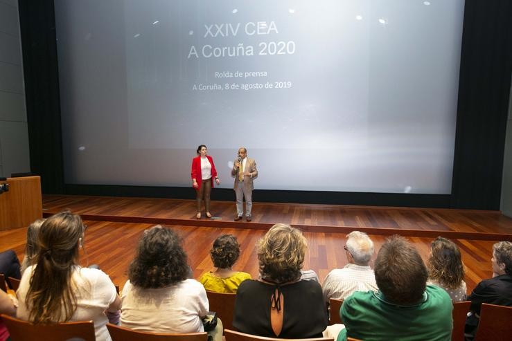 Presentación do Congreso Estatal de Astronomía coa presenza do concelleiro de Cultura, Jesús Celemín. CONCELLO DA CORUÑA 