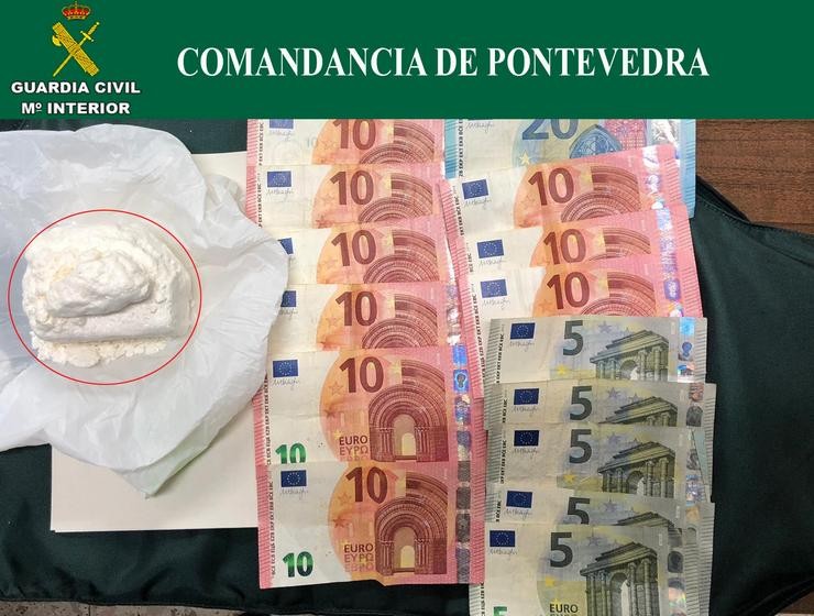 Os detidos foron interceptados con máis de 2.000 dose de cocaína. GARDA CIVIL 