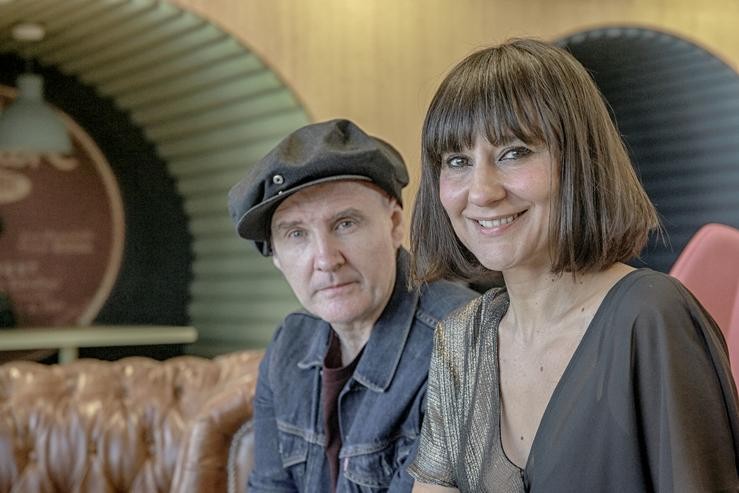 Juan Aguirre e Eva Amaral, integrantes do grupo 