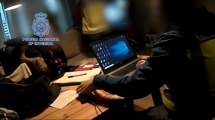A Policía Nacional detén a un estudante que actuaba como líder e instrutor doutros pedófilos estranxeiros en foros de Internet / Europa Press
