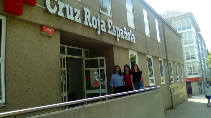 Voluntarias da Cruz Vermella en Santiago