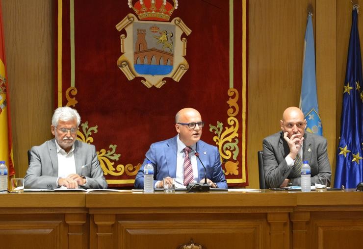 Pleno da Deputación de Ourense.