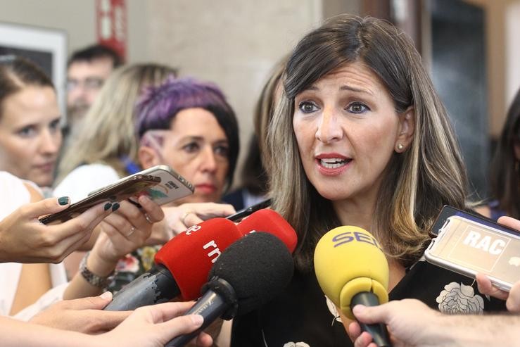 A portavoz adxunta de Unidas Podemos-En Comú Podem-Galicia en Común, Yolanda Díaz, ofrece declaracións aos medios de comunicación antes da Xunta de Portavoces do Congreso dos Deputados.. Eduardo Parra - Europa Press 