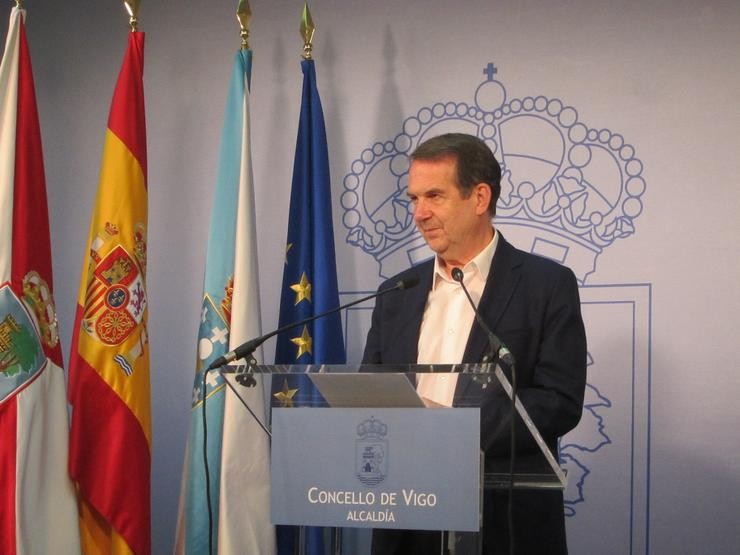 O alcalde de Vigo, Abel Caballero, durante a rolda de prensa deste luns/ Europa Press