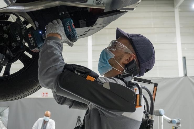 Exoesqueleto de brazo desenvolvido no Centro Tecnolóxico de Automoción de Galicia, en Vigo 