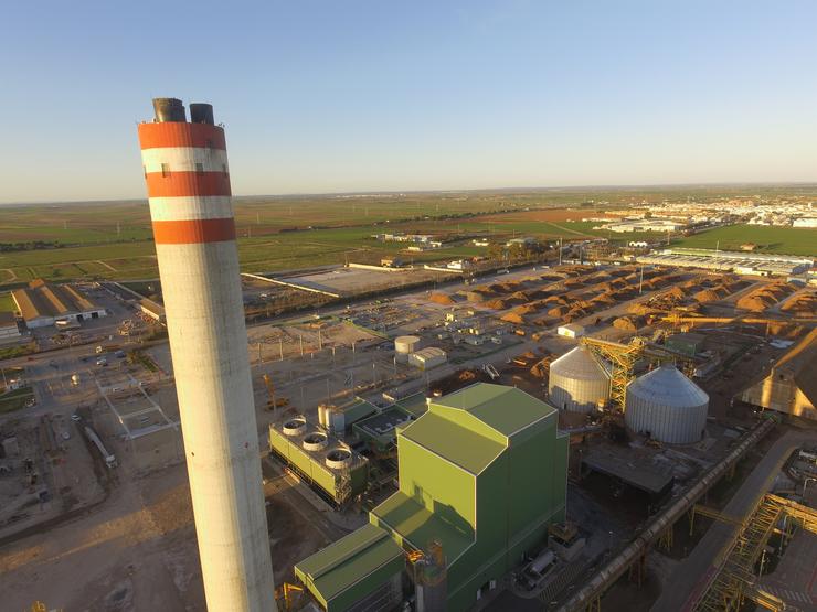 Imaxe aérea do complexo enerxético Huelva fondo biomasa.. ENCE - Arquivo / Europa Press