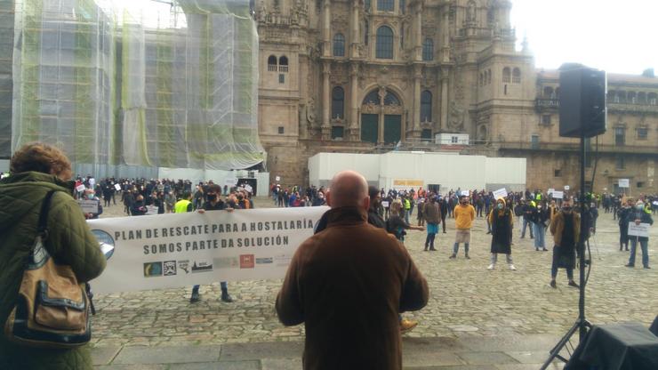 Manifestación do sector da hostalaría e do lecer nocturno en Santiago de Compostela