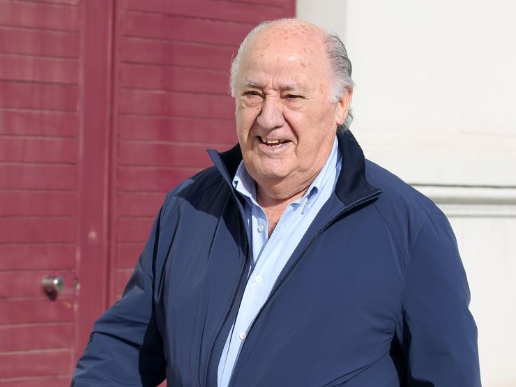 Amancio Ortega, nunha imaxe de arquivo, na súa Coruña natal, onde reside. EUROPA PRESS - Arquivo