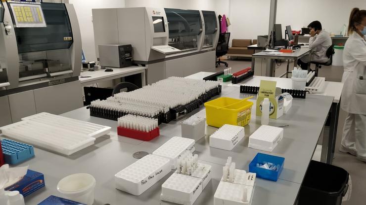 Mostras para a realización de probas PCR de COVID-19, mediante o sistema de 'pooling', na área sanitaria de Vigo.. SERGAS