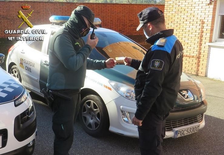 A Garda Civil e a Policía Local participan nun operativo 