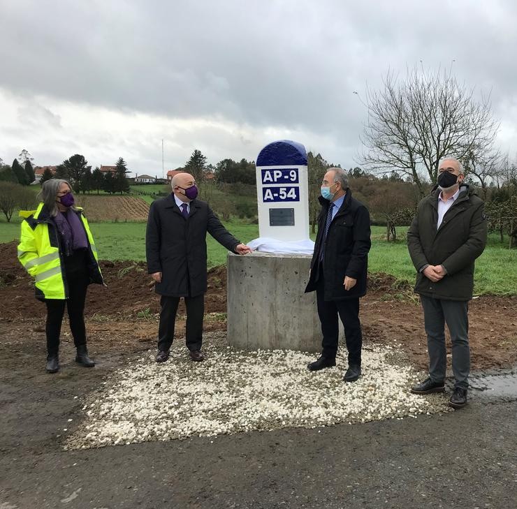 O alcalde de Santiago de Compostela, Xosé Sánchez Bugallo,  e o delegado do Goberno en Galicia, Javier Losada, inauguran as obras da ligazón Orbital. DELEGACIÓN DO GOBERNO EN GALICIA 