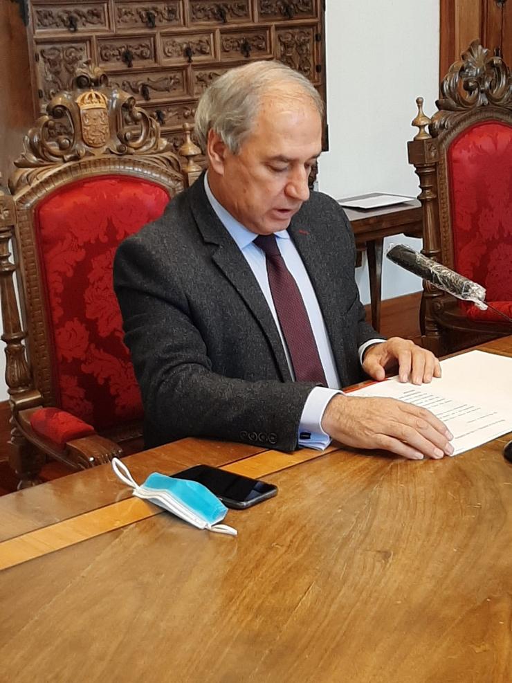 O presidente da Deputación de Lugo, José Tomé, en rolda de prensa / Europa Press