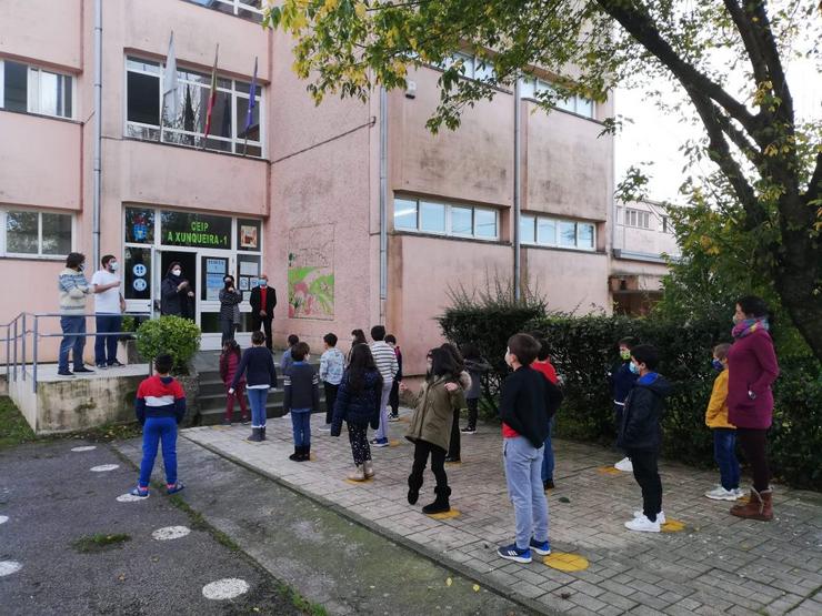 Presentación dun dos murais que se farán no colexio Xunqueira I de Pontevedra dentro do proxecto ‘O teu cole na historia’ / Concello de Pontevedra