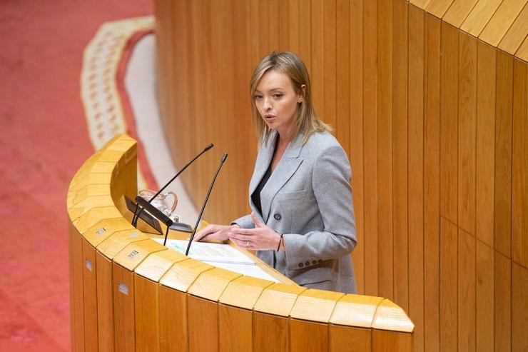 A conselleira de Política Social, Fabiola García, no pleno do Parlamento. XOAN CRESPO