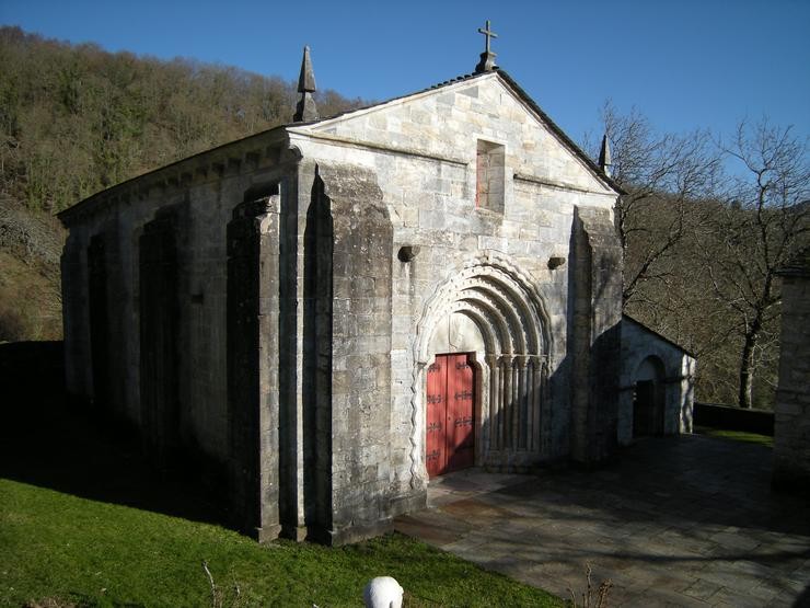 Igrexa de San Pedro Fiz do Hospital, O Incio / José Antonio Gil Martínez - Wikimedia