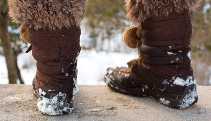 Os podólogos galegos aconsellan calzado e calcetíns illantes e evitar contrastes térmicos para previr frieiras no inverno.