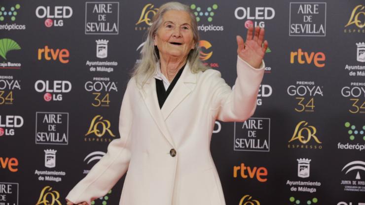 Benedicta Sánchez posa na alfombra vermella dos Premios Goya 2020 / Academia do Cine