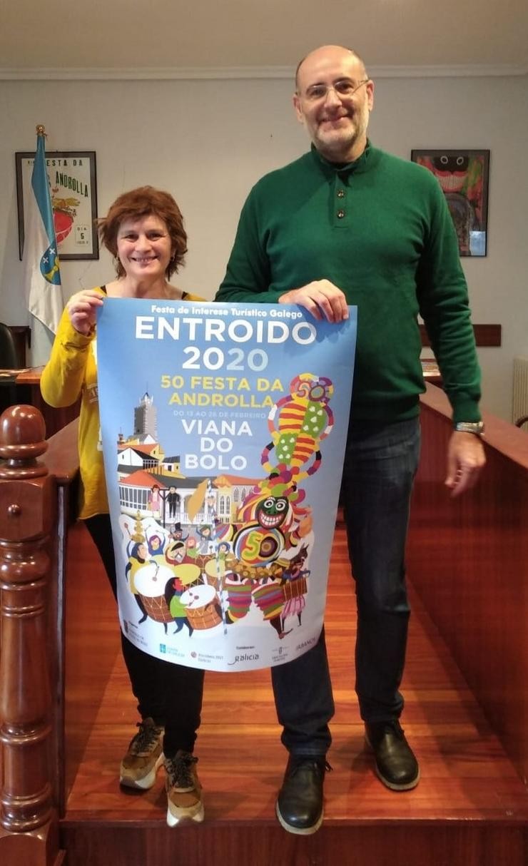Concelleira de cultura, Graciela Diéguez, e Alcalde, Secundino Fernández, ensinan o cartel deste ano. Foto: Concello e Viana do Bolo
