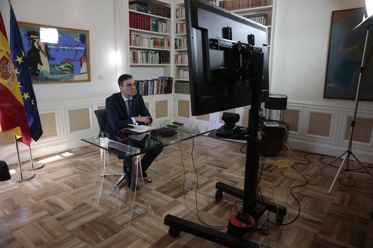 O presidente do Goberno, Pedro Sánchez, preside por videoconferencia a reunión interministerial para o seguimento de medidas polo coronavirus, na Moncloa, en Madrid (España), a 13 de marzo de 2020.. Moncloa 