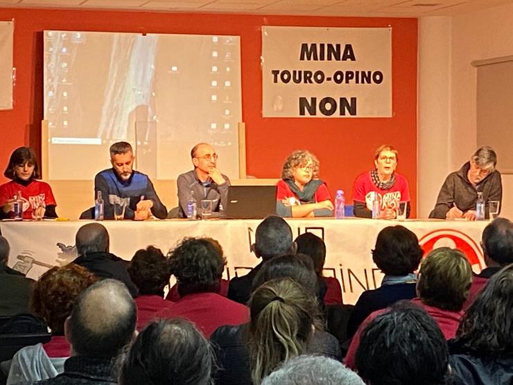 Asemblea Mina O Pino-Touro Non/ Plataforma Mina Non