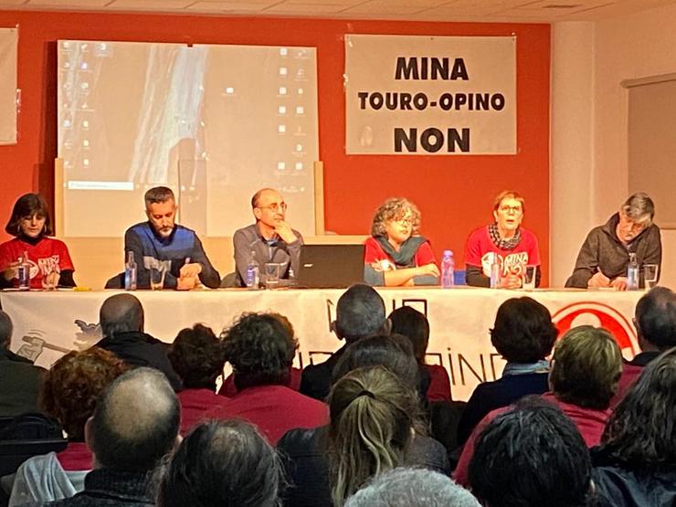 Asemblea Mina O Pino-Touro Non