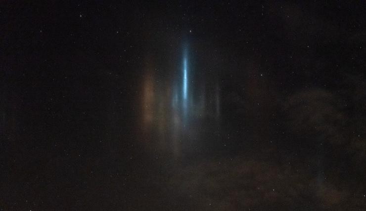 Alicerce de luz fotografado en Muras 