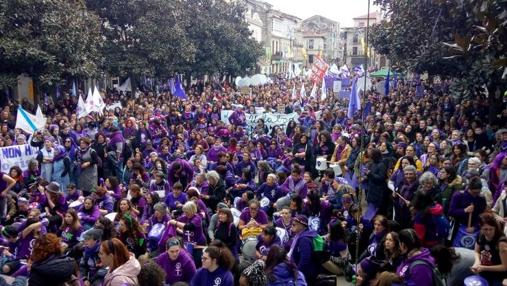 Manifestación feminista en Verín o 1 de marzo, precedente deste 8 de marzo de 2020 