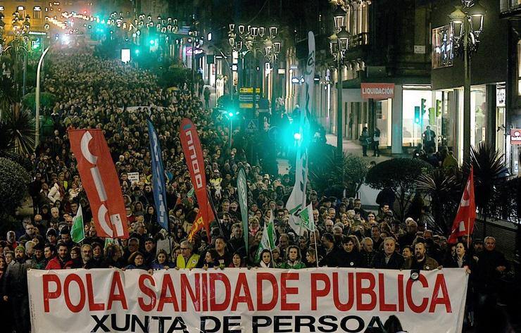 Manifestación en Vigo en defensa da sanidade pública 