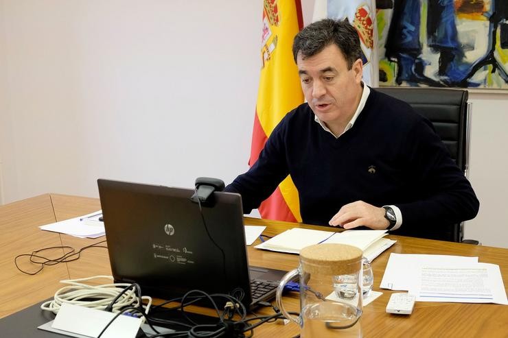 O conselleiro de Cultura, Román Rodríguez, reúnese con asociacións do Camiño.. Xunta de Galicia 